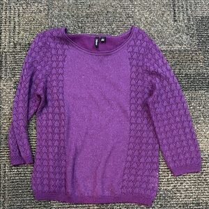 Relativity 3 Women’s Purple Large quarter sleeve sweater